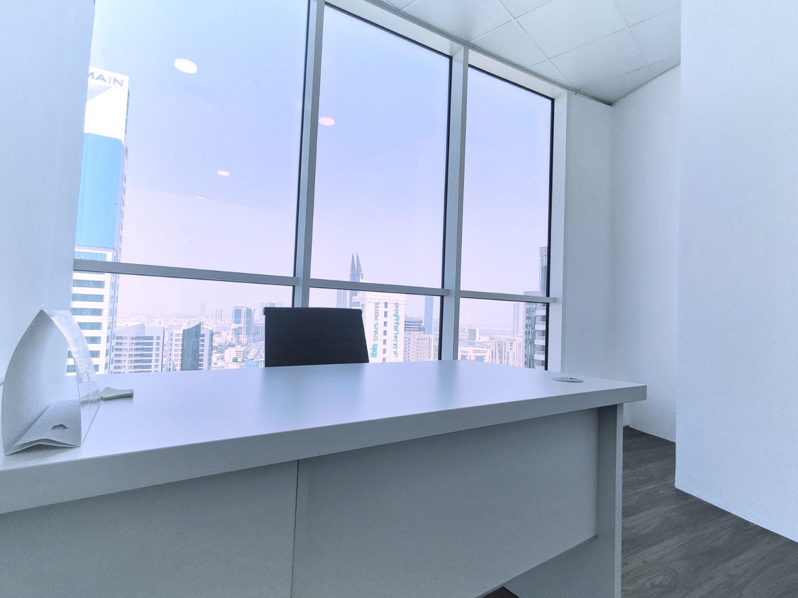 Adilya Professional Space, 92 Bd – Sea View